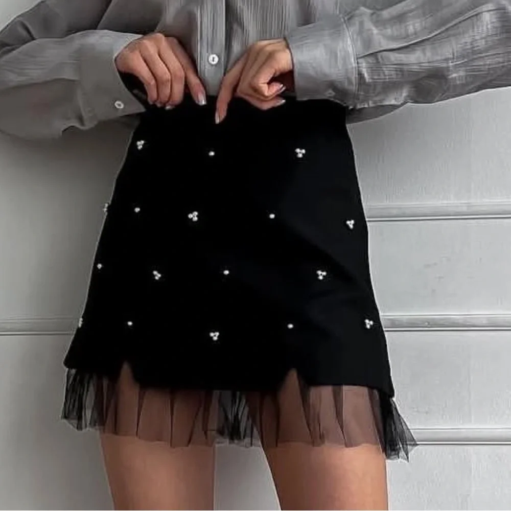 Pearl embellished black mini skirt with ruffle hem mesh detail - Picture 2 of 6